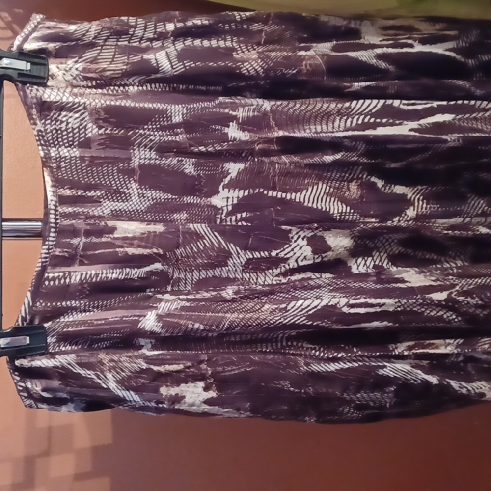Lightweight summer skirt.